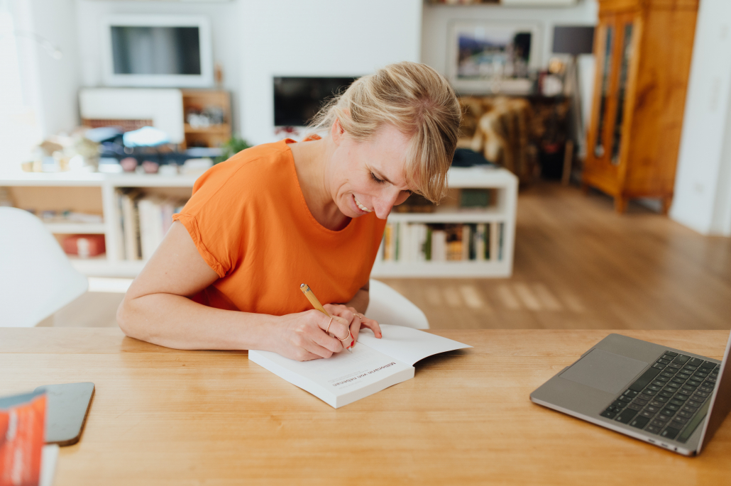 Casherella Millionärin von nebenan das neue Buch von Stephanie Raiser
